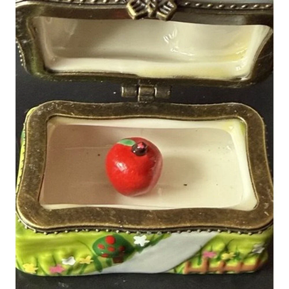 Little Red School House Teacher Bus Hinged Trinket Box and apple inside